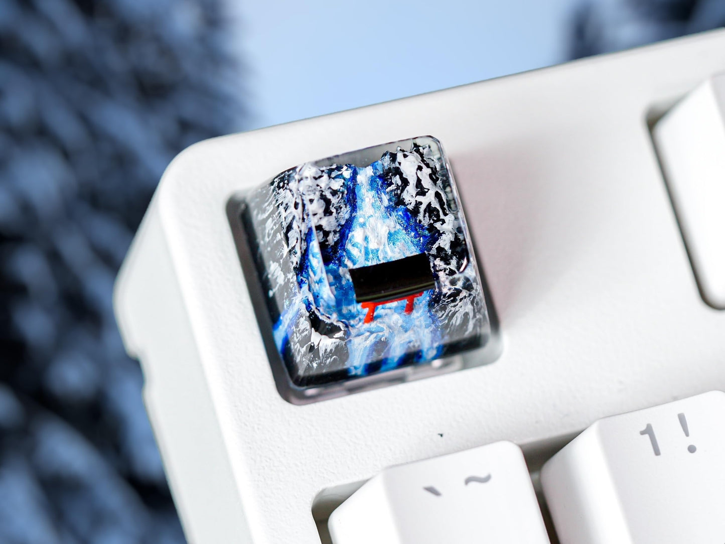 DATKEY Torii Gate Artisan Keycap - Japanese Resin Nature Landscape Gift for Man Husband Boyfriend on Christmas Anniversary