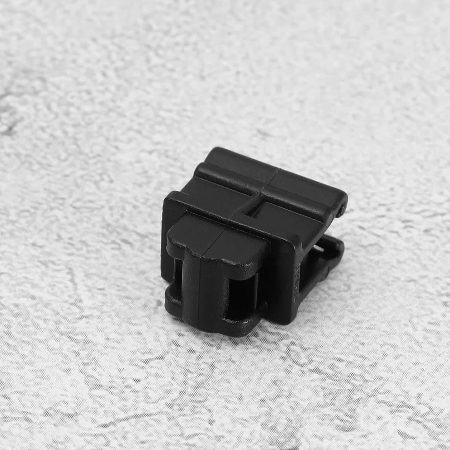 The Lord of the Tools 20PCS Cable Tie Mounts 15x10.8x3mm Plastic Zip Tie Bases Holders Wire Tie Edge Mounting Clips Fasteners Organisers for Cable Management Black