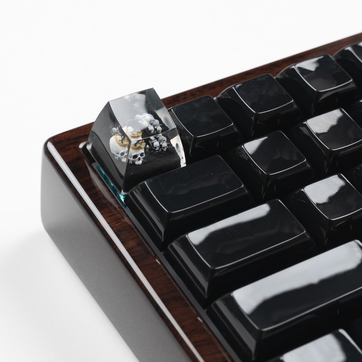 ULTRAEQUIP Artisan Keycaps Raven&Crow Resin Skull keycap ESC Custom Keycap 1U SA Prolfile Handmade Keycaps for MX Switch Mechanical Keyboards Key Cap (King_Skull)