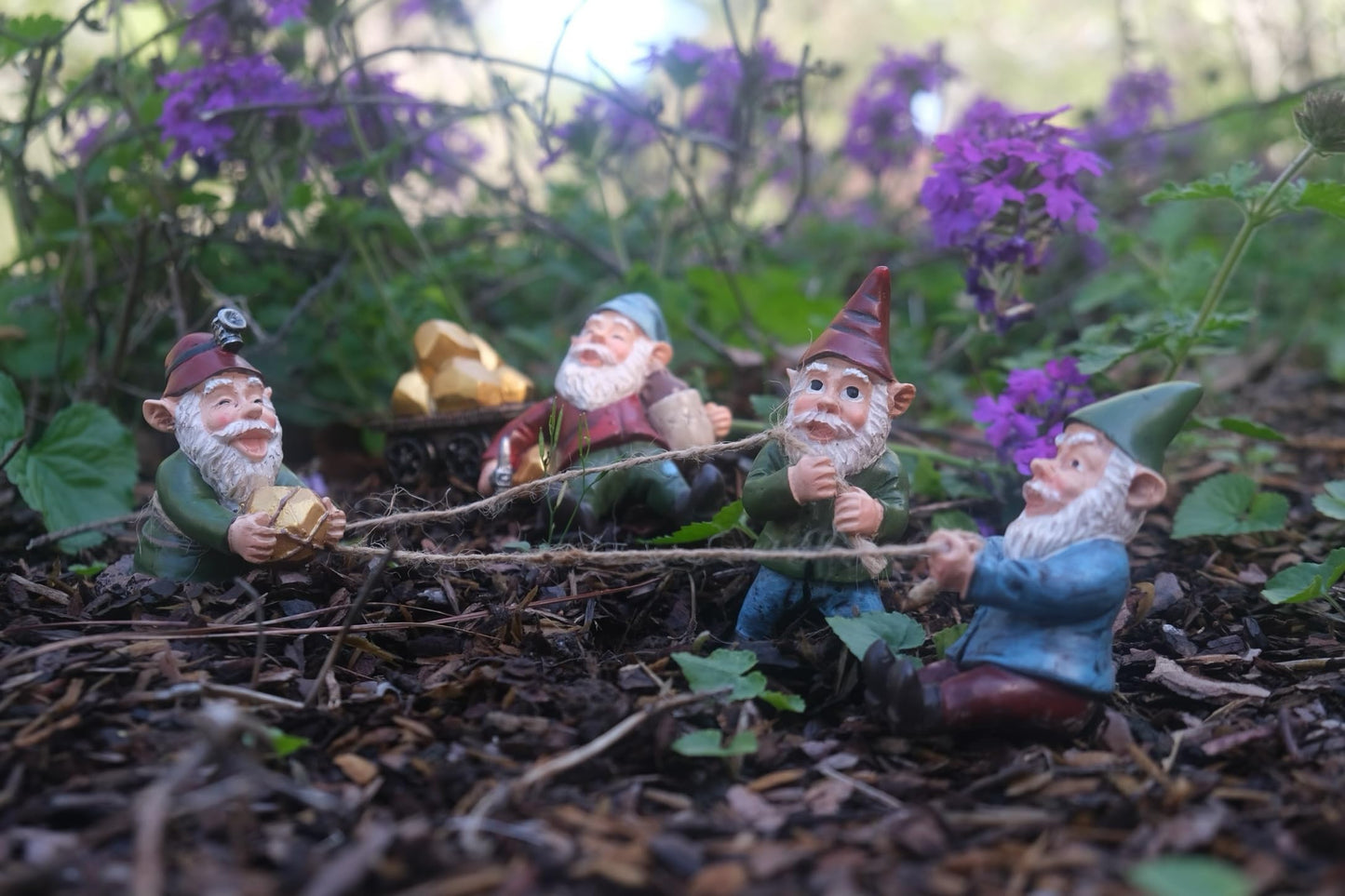 BELLA HAUS DESIGN The Gnome Creek Mining Company Garden Statue | Authentic Gold Prospector's Poly-Resin Outdoor Decor |Poly-Resin 5pc Set (Gnome Creek Mining)